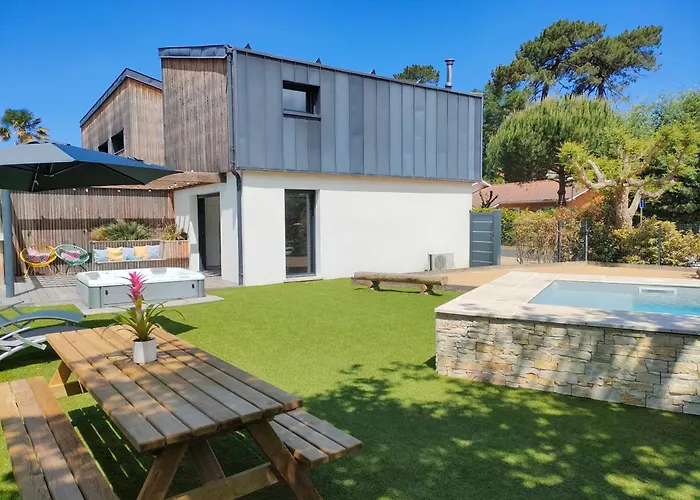 Villa La Ocean Avec Et Piscine - Les De Camparan