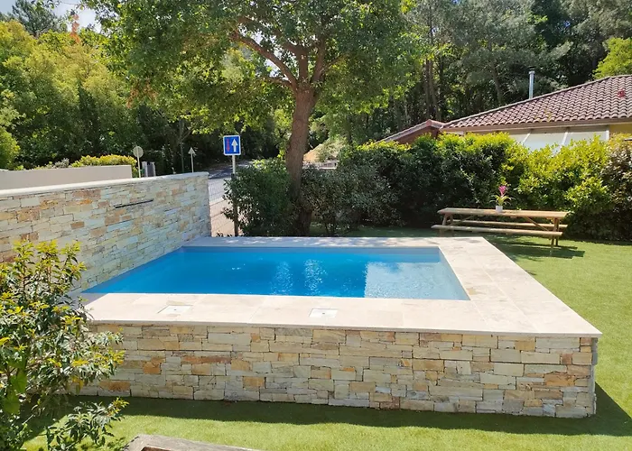 La Ocean Avec Et Piscine - Les De Camparan Villa