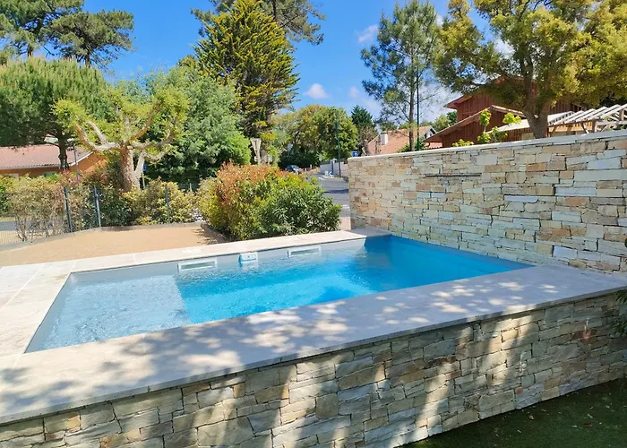 La Ocean Avec Et Piscine - Les De Camparan Villa